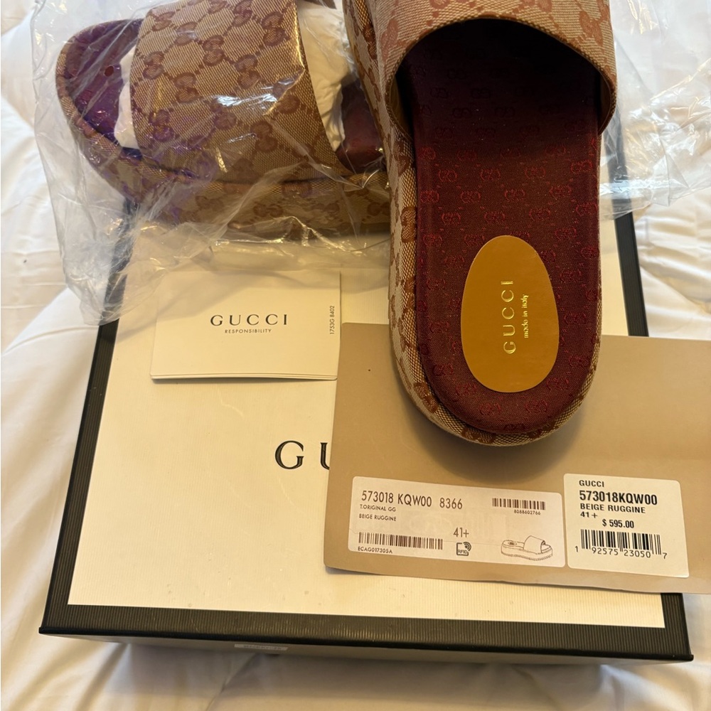 Gucci Women's Red and Brown Slide Sandals
